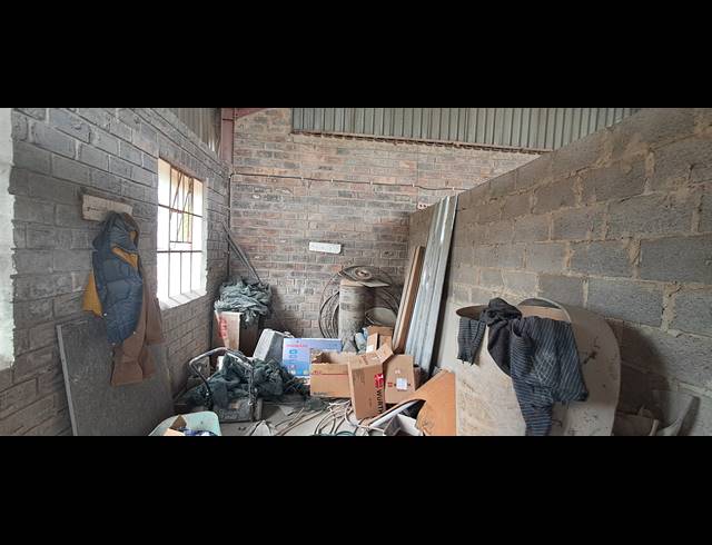 365M² MINI FACTORY FOR SALE IN RIVERSIDE